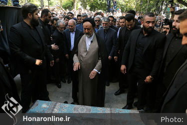 تشییع پیکر "عزت الله انتظامی" در تالار وحدت