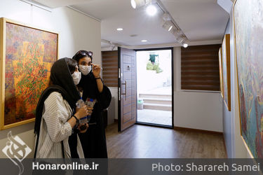 نمایشگاه نقاشی سلیمه قزل در نگارخانه بهارک  