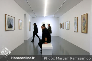 نمایشگاه آثار رکسانا منوچهری در گالری اعتماد