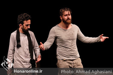 نمایش "به من میگن مک کِنا" در تماشاخانه مهرگان