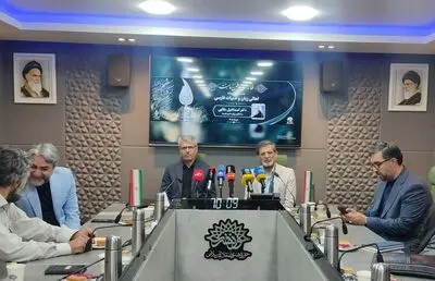 نشان «پارسی جان» به سخنگوی وزارت خارجه رسید