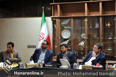 دیدار جمعی از هنرمندان با رضا رحمانی  وزیر صنعت، معدن و تجارت 