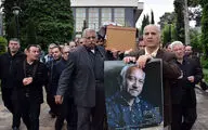 تشییع پیکر نقی سیف جمالی از مقابل تالار وحدت