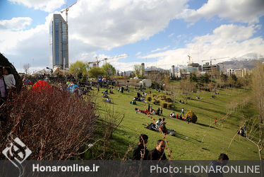 روز طبیعت در بوستان آب آتش تهران