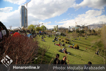 روز طبیعت در بوستان آب آتش تهران