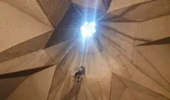 برج آزادی به استقبال پنجاه سالگی رفت