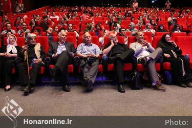 تجلیل از آفرینندگان هنر و ادبیات کودک و نوجوان در باغ کتاب
