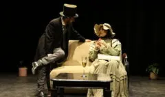 اجرای «اهمیت ارنست بودن» تمدید شد