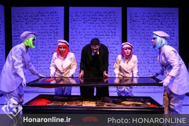 نمایش "کافکا با من سخن بگو"