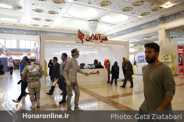 غرفه هنرآنلاین در پنجمین روز بیست و سومین نمایشگاه مطبوعات (1)