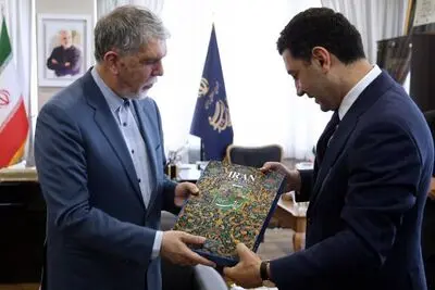 صالحی:هنر نقش به‌سزایی در توسعه روابط اجتماعی دو ملت دارد