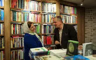 کتابگردی اهالی فرهنگ و هنر در نشر چشمه