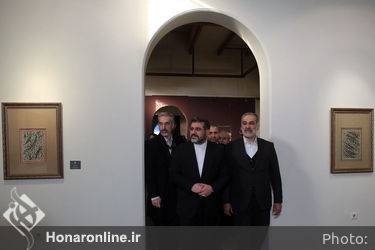 بازدید وزیر فرهنگ از نمایشگاه پانزدهمین جشنواره هنرهای تجسمی