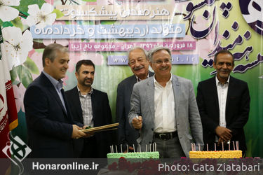 تجلیل از هنرمندان پیشکسوت متولد اردیبهشت ماه و خردادماه 