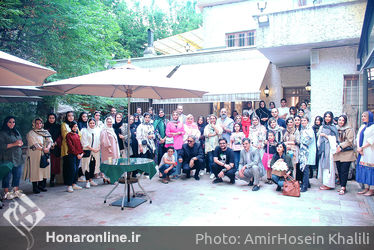 نمایشگاه گروهی از آثار هنرمندان آتلیه چهره در گالری سرزمین هنر