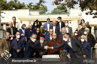 جشن تولد هنرمندان پیشکسوت متولد آبان ماه