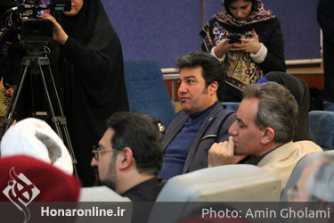 رونمایی از کتاب "چهل سال نمایش" و تقدیر از ۱۰ هنرمند انقلاب 