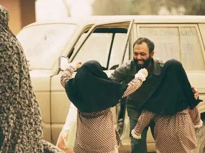 همراه با فیلم‌های آخر هفته تلویزیون / از "بلمی به سوی ساحل" و "سرب" تا" ویلایی‌ها" و "لئون"