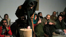 پرفورمنسی که بر بازخوانی 