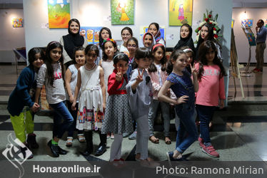نمایشگاه 77 نقاشی برای 77 کودک بد سرپرست در فرهنگسرای اشراق
