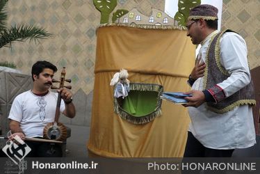 نخستین روز نوزدهمین جشنواره نمایش های آیینی و سنتی