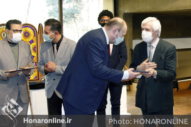 رونمایی از ساز ابداعی استاد ژاله به اسم "مُراژ" 