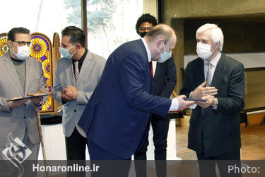 رونمایی از ساز ابداعی استاد ژاله به اسم "مُراژ" 
