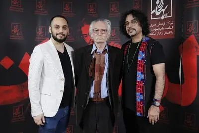 شب پرهیاهوی تالار وحدت با موسیقی بوشهری / استقبال از حضور محمود دولت‌آبادی
