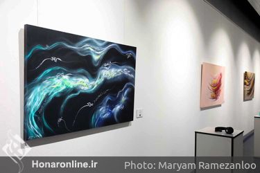 نمایشگاه تلفیقی نقاشی،خط و موسیقی اثر « یلدا دوستی» در گالری پردیس ملت