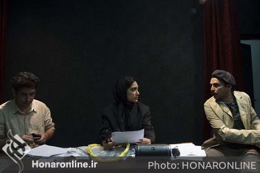 نمایشنامه خوانی «سوپ بوقلمون» در خانه هنر دیوار