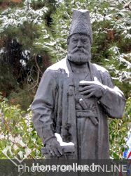 مروری بر تاریخ فرهنگ ایران در تندیس ها و سردیس های تهران