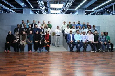 تجلیل از عوامل "هزار داستان" با حضور مدیر شبکه نسیم