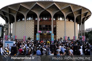 نوزدهمین جشنواره بین المللی نمایش عروسکی تهران - مبارک