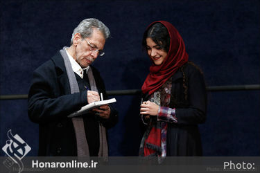 رونمایی از ماهنامه فرهنگی هنری آنگاه در خانه هنرمندان