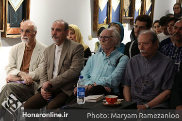 رونمایی و جشن امضای کتاب‌های داروش مؤدبیان