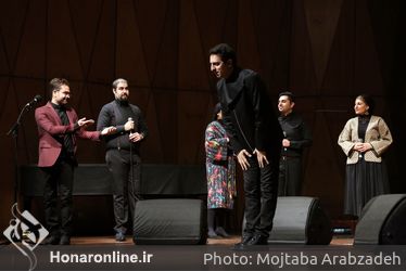 اجراي گروه آوازي تهران در سي و سومين جشنواره موسيقي فجر