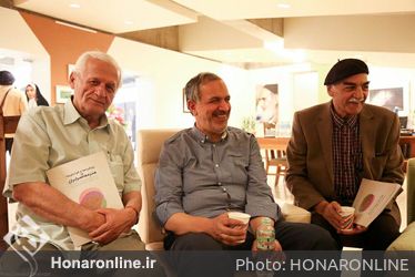 دیدار احمد مسجدجامعی از نمایشگاه" رویکردها و گرایش ها در هنر معاصر ایران"در گالری پردیس ملت