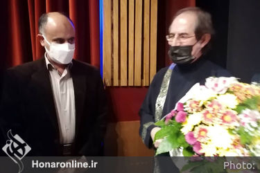 بازدید  محمود شالویی سرپرست محترم معاونت امور هنری از نمایشگاه جشن نگاره