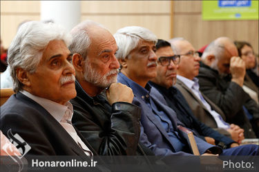 دیدار و گفت و گو با آیدین آغداشلو در کتابفروشی آینده