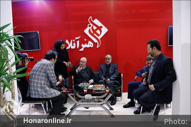 حضور معاون هنری وزیر فرهنگ و ارشاد اسلامی در غرفه هنرآنلاین
