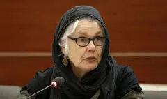 رنگ در سوزن‌دوزی‌های بلوچ نیازمند تعدیل است / ایران استعدادهای قابل توجه دارد / روایت نماینده شرکت Chiefe ایتالیا از پتانسیل طراحان لباس در ایران