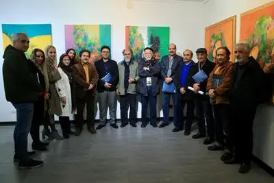 "رد گل‌ها" در "انعکاس ذهن " / دیدار هفتگی مدیر کل مرکز هنرهای تجسمی از گالری‌های تهران