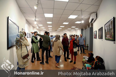 نمایشگاه عکس از تفتان تا مکران در خانه هنرمندان