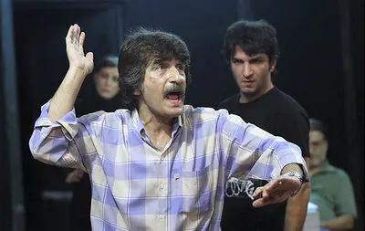 «کافه مک اَدَم» اثر محمود استادمحمد به سایه می رود