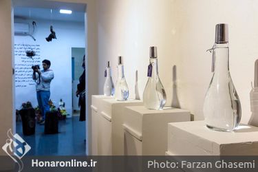 نمایشگاه عکس و چیدمان‌های طیبه نصر اللهی و سارا ساسانی در گالری فردا