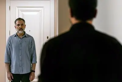 اولین تصویر از کوروش تهامی در «قمارباز»