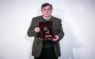 نکوداشت مستندساز عاشق ایران/ اهدای نشان فیروزه سینماحقیقت به فرهاد ورهرام