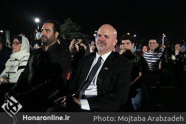 سمفونی نور "سیمرغ صلح" در برج آزادی‎