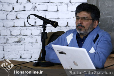 نشست تخصصی عکاسان ایران و افغانستان در مرکز فرهنگی هنری تیرافکن