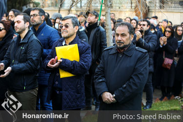 تشییع پیکر دنیا فنی زاده‎ از مقابل خانه سینما